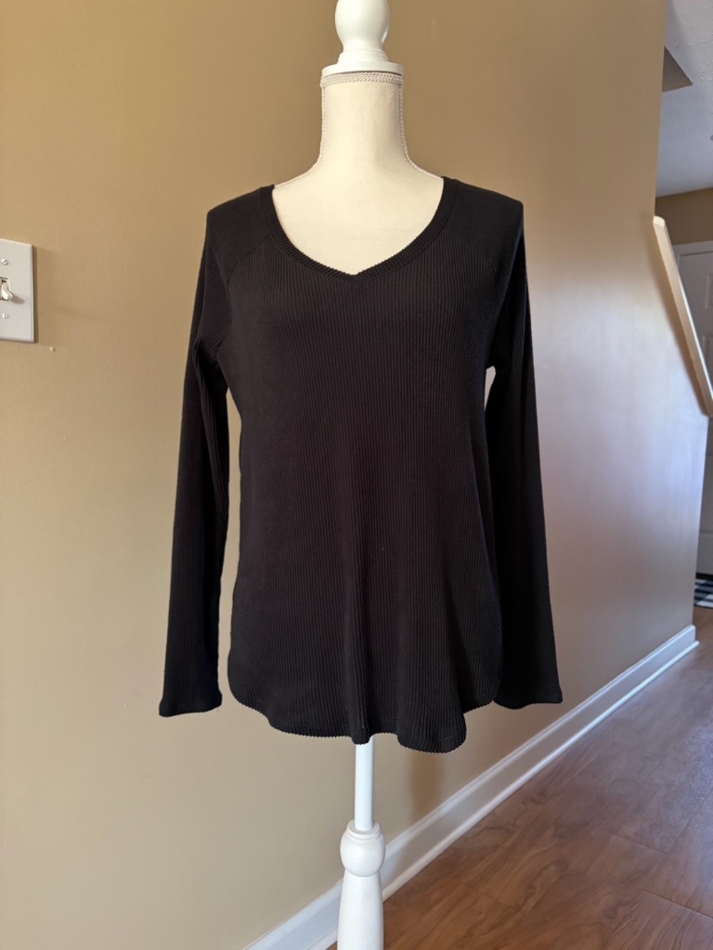 Sonoma Black Ribbed V-Neck Long Sleeve Top